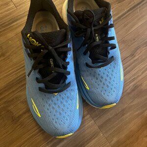 AUTHENTIC HOKA Clifton 9 Running Shoe size 7.5